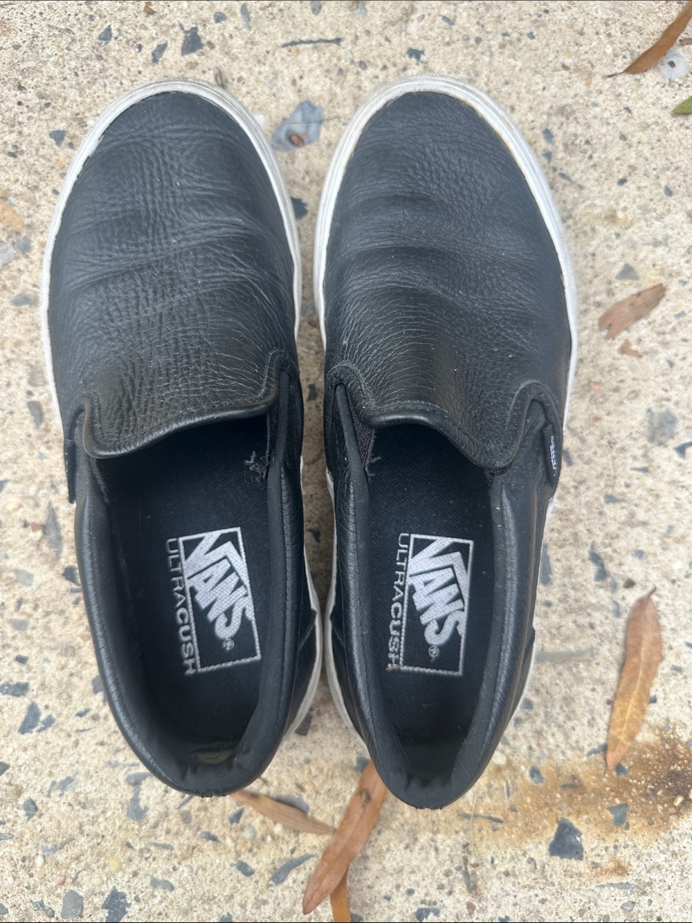 Vans Slip-On Sneakers in Black - UltraCush Comfort sz 7